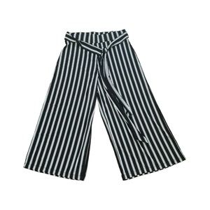 🥂 Eclectic Comfy black and white striped flair ankle pants size M.